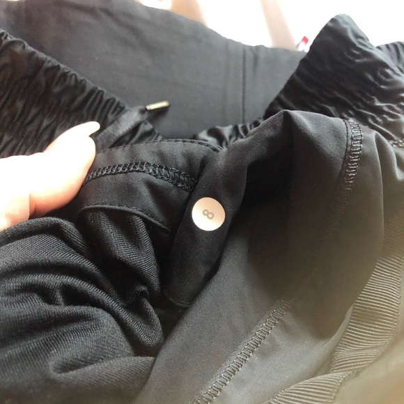 Lululemon vintage lined pants. Never been worn. Lots of cute detail - Picture 8 of 8
